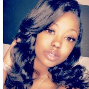 Meet your Posher, Jo-náizah nicole